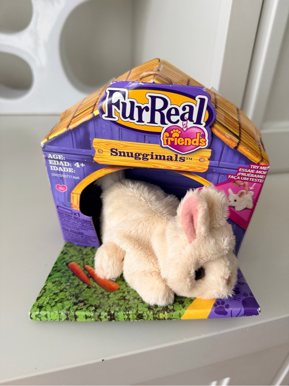 Vintage HASBRO FURREAL FRIENDS Snuggimals Cream Bunny Snug-A-sweetie Toy NEW